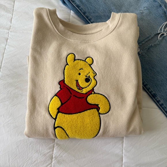 Disney Tops - Disney Womens Winnie The Pooh Cream Sweatshirt Size Small Crewneck Soft Cozy
